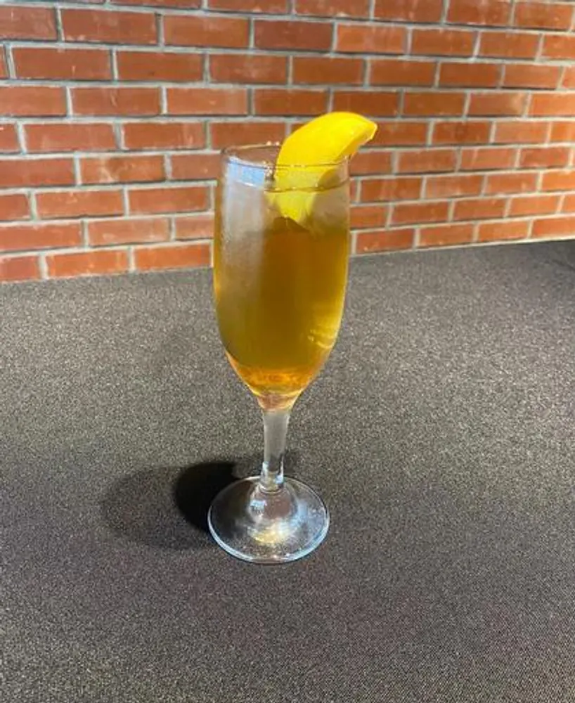 Apple Lemonade Cocktail